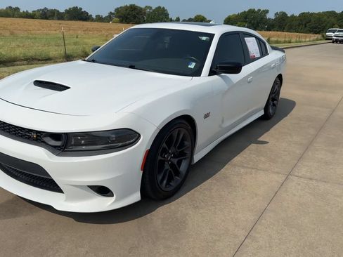 Used 2023 Dodge Charger Scat Pack RWD image 3