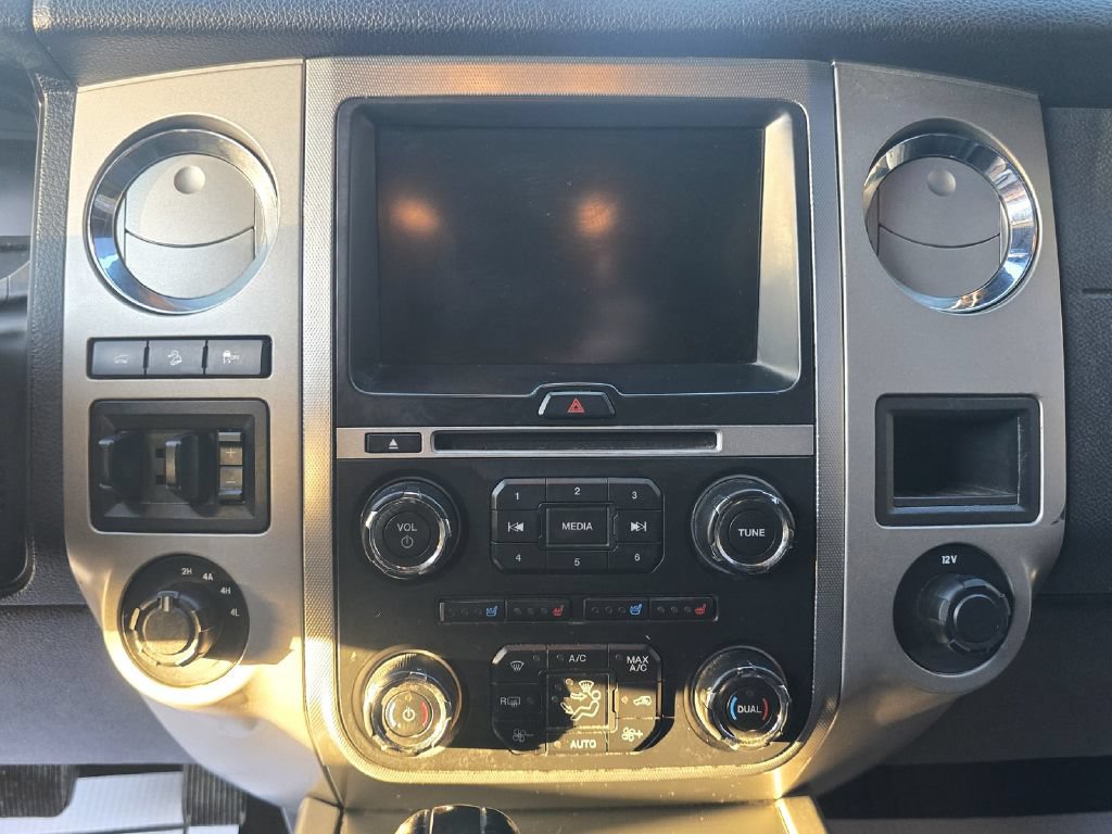 Used 2015 Ford Expedition XLT w/ Equipment Group 202A AWD/4WD image 20