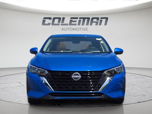 Used 2025 Nissan Sentra SV w/ SV Premium Package FWD image 2