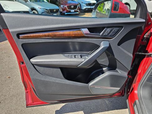 Used 2019 Audi Q5 2.0T Premium Plus w/ Premium Plus Package AWD/4WD image 25