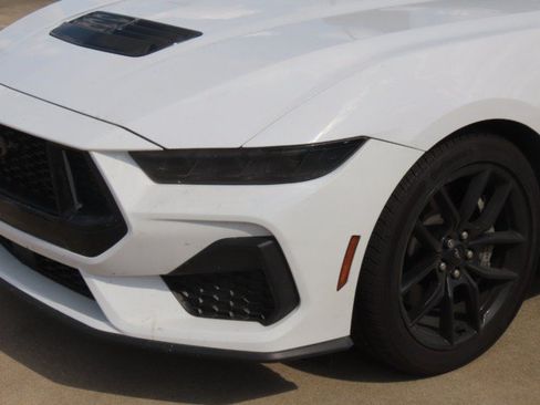Used 2025 Ford Mustang GT Premium RWD image 3