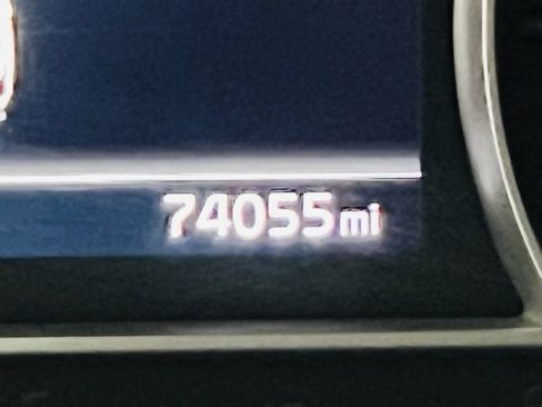 Used 2022 Kia Sorento LX image 9