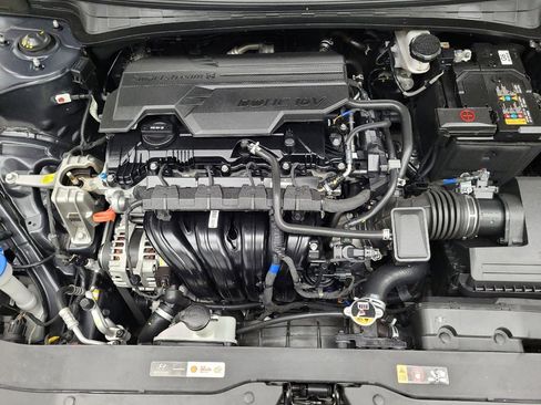 Used 2024 Hyundai Elantra SEL FWD image 30
