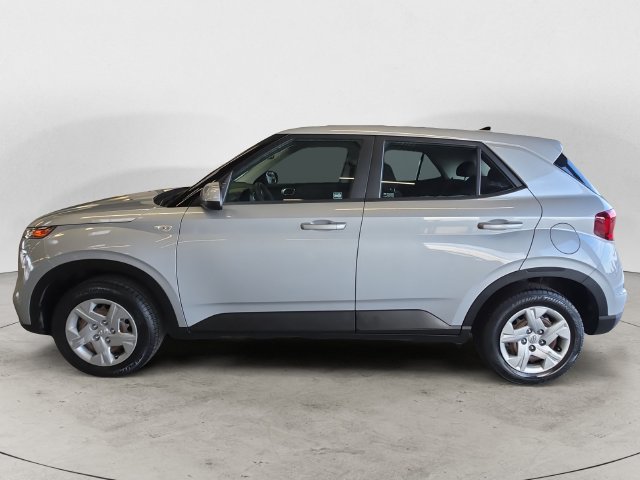 Used 2020 Hyundai Venue SE FWD image 8