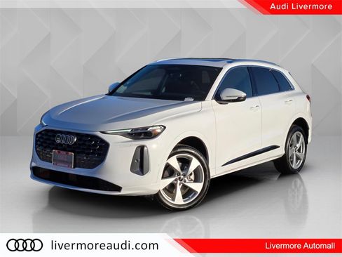 Used 2025 Audi Q5 2.0T Premium Plus image 2