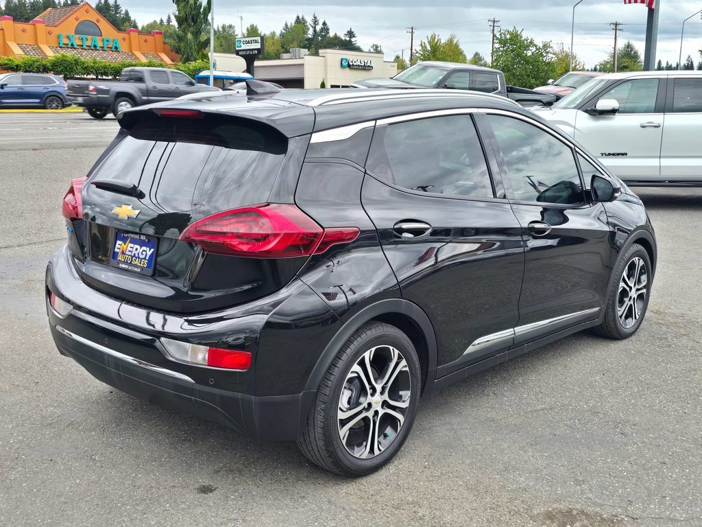 Used 2020 Chevrolet Bolt Premier w/ Infotainment Package FWD image 7
