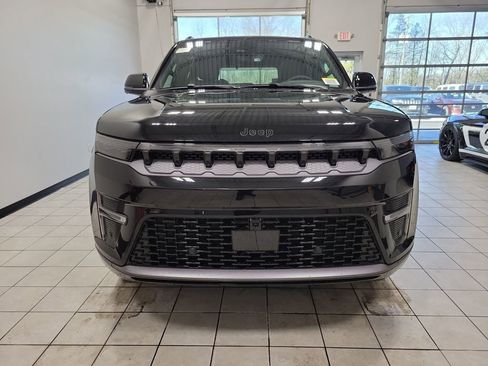 New 2026 Jeep Grand Wagoneer Limited image 3