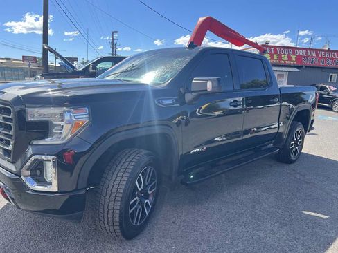 Used 2020 GMC Sierra 1500 AT4 w/ AT4 Premium Package AWD/4WD image 3