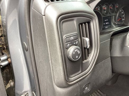 Used 2019 Chevrolet Silverado 1500 Custom w/ Custom Value Package RWD image 7