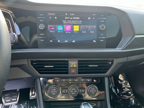 Used 2020 Volkswagen Jetta GLI Autobahn image 16