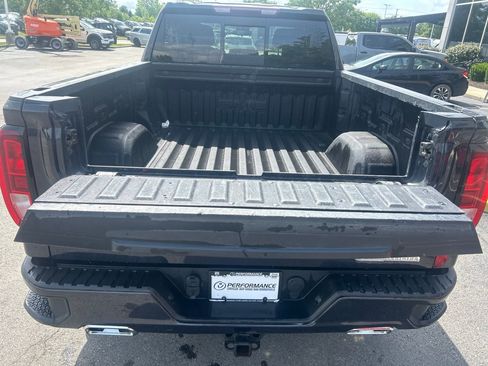 Used 2022 GMC Sierra 1500 Elevation w/ Preferred Package AWD/4WD image 14