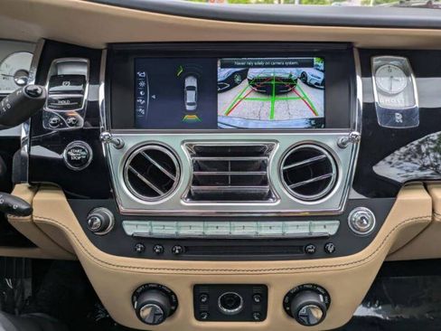 Used 2020 Rolls-Royce Ghost image 10