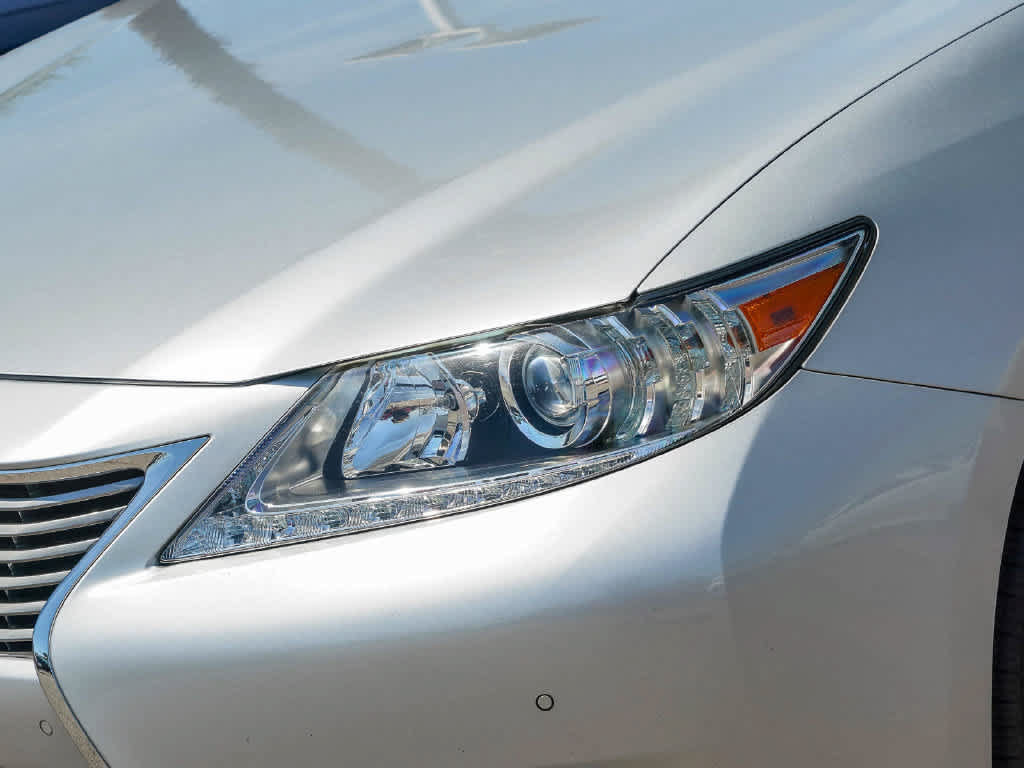 Used 2015 Lexus ES 350 w/ Premium Package FWD image 8