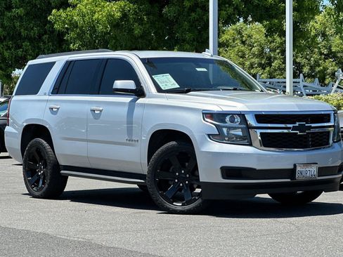 Used 2016 Chevrolet Tahoe LS RWD image 2