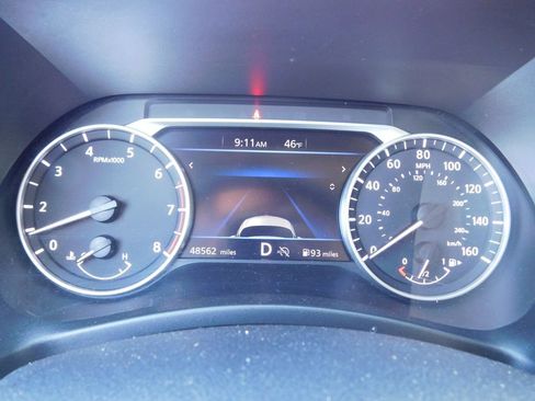 Used 2024 Nissan Sentra SV image 11