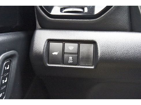 Used 2025 Honda Pilot TrailSport image 19