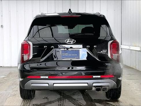 Certified 2025 Hyundai Palisade Limited AWD/4WD image 4