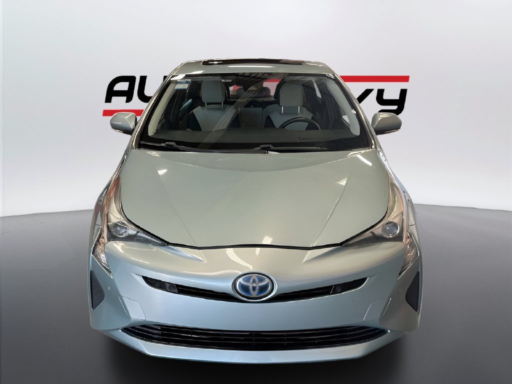 Used 2017 Toyota Prius Four w/ Premium Convenience Package FWD image 2