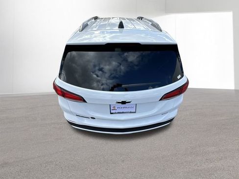 Used 2024 Chevrolet Equinox RS image 28