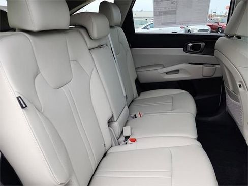 New 2026 Kia Sorento S w/ S Panoramic Sunroof Package image 18