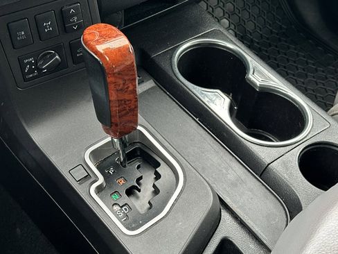 Used 2018 Toyota Sequoia Platinum image 23