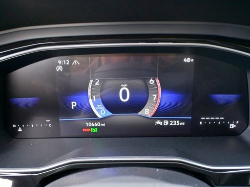 Used 2024 Volkswagen Jetta SE w/ Panoramic Sunroof Package image 24