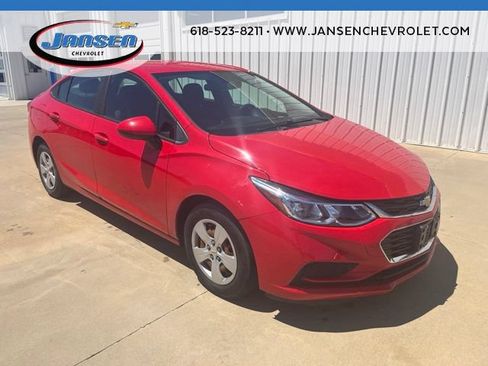 Used 2018 Chevrolet Cruze LS FWD image 1