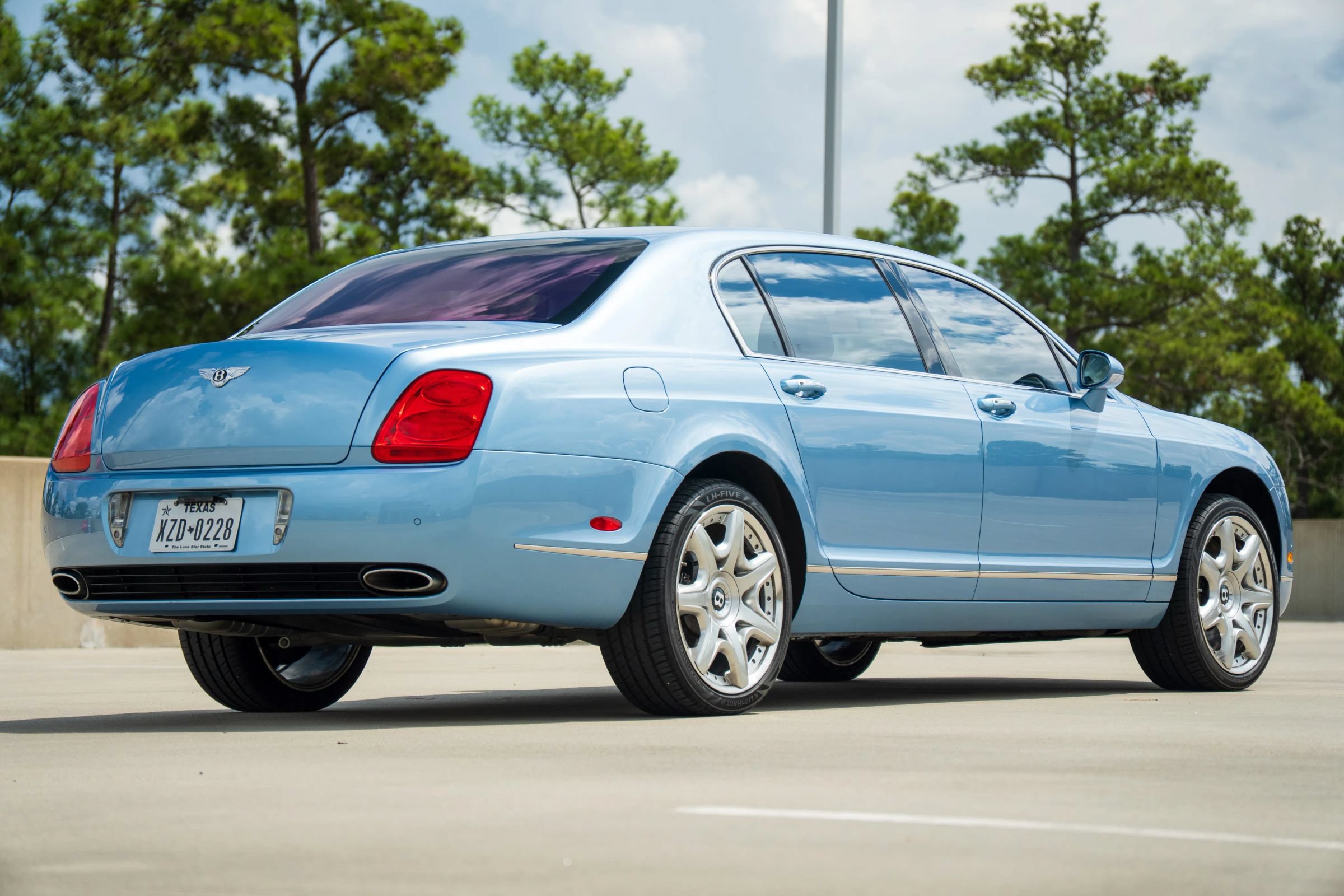 Used 2006 Bentley Flying Spur Flying Spur AWD/4WD image 14