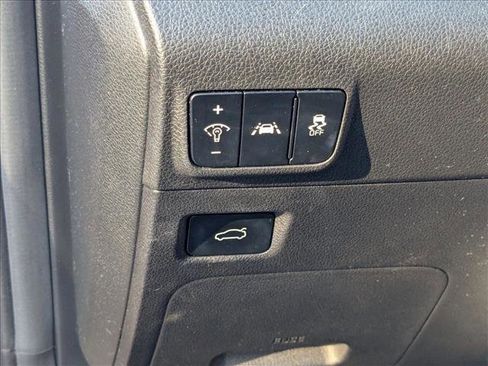 Used 2023 Kia K5 GT-Line image 12