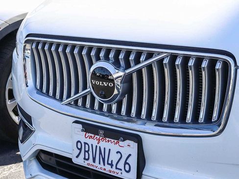 Used 2022 Volvo XC90 T8 Inscription Expression w/ Advanced Package image 3