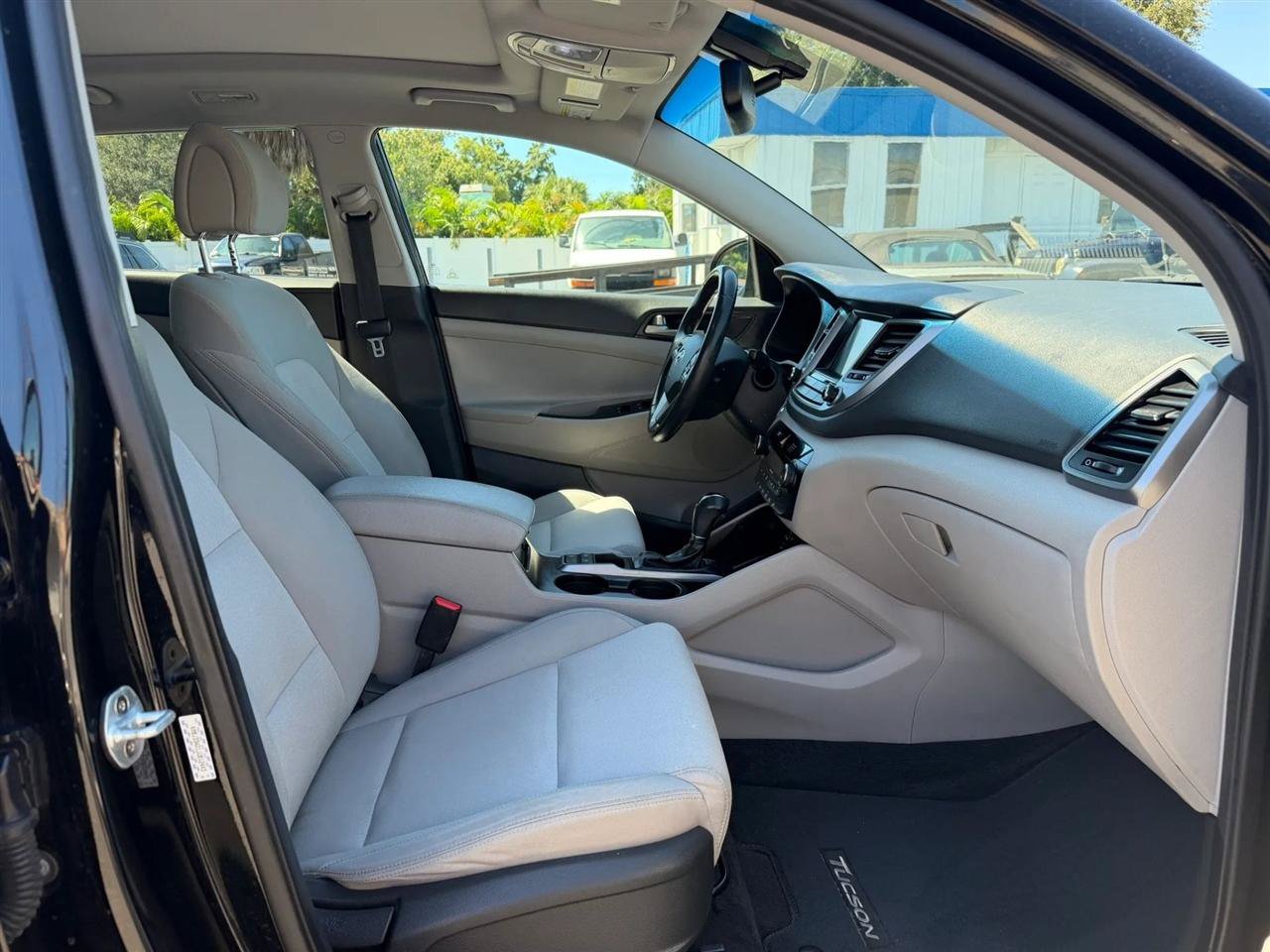 Used 2018 Hyundai Tucson Value FWD image 43