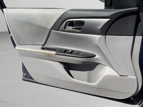 Used 2014 Honda Accord LX image 15