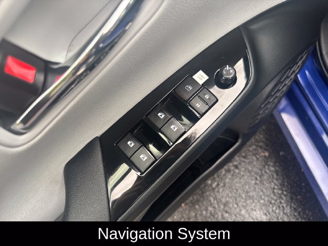 Used 2017 Toyota Prius Three w/ Advanced Technology Package FWD image 13