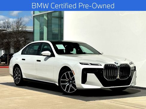 Certified 2025 BMW 740i image 1