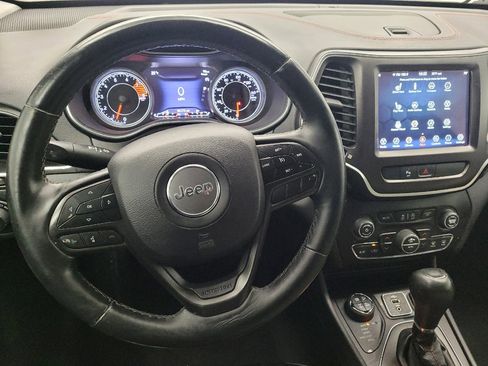 Used 2019 Jeep Cherokee Trailhawk w/ Comfort/Convenience Group image 22