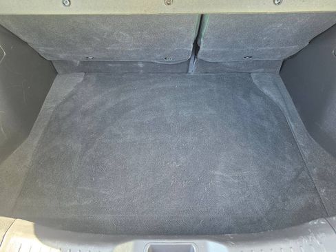 Used 2012 Nissan Versa Hatchback w/ SL Navigation Pkg FWD image 23