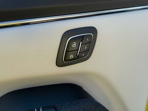 Used 2025 Ford Mustang Mach-E Premium AWD/4WD image 18