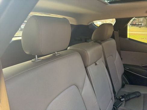 Used 2017 Hyundai Santa Fe Sport image 15