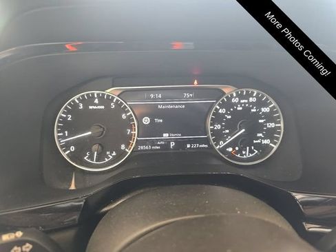 Used 2024 Nissan Pathfinder SL AWD/4WD image 4