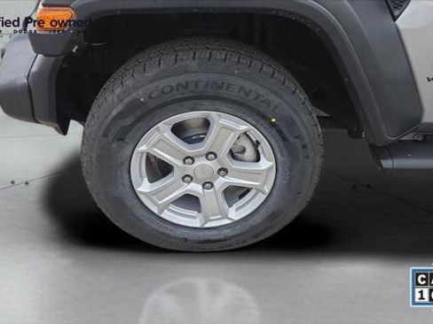 Certified 2018 Jeep Wrangler Unlimited Sport S AWD/4WD image 28