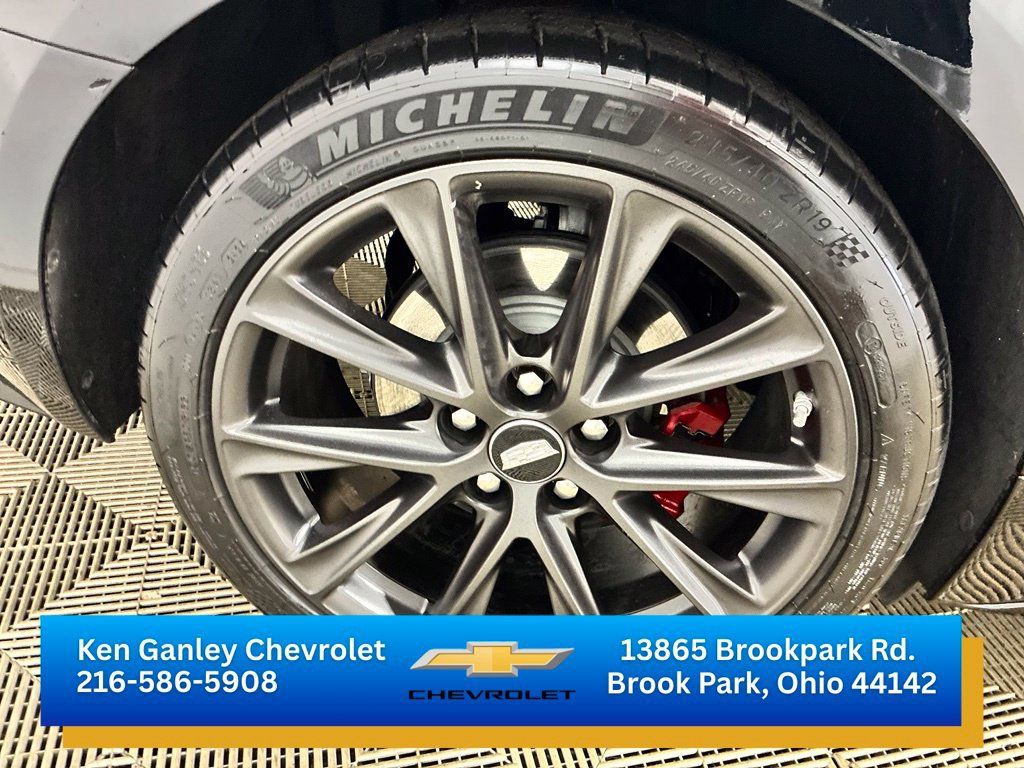 Used 2025 Cadillac CT5 V w/ Technology Package AWD/4WD image 28