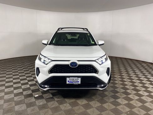 Used 2023 Toyota RAV4 SE image 10