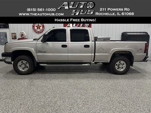 Used 2005 Chevrolet Silverado 2500 LT w/ Heavy-Duty Power Package image 1