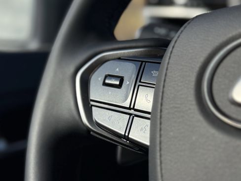 Used 2025 Lexus GX 550 image 21