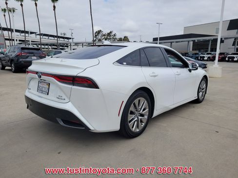 Certified 2023 Toyota Mirai w/ Advanced Technology Package RWD image 4