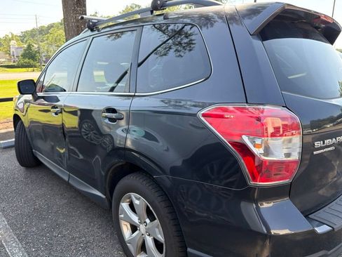 Used 2016 Subaru Forester 2.5i Limited AWD/4WD image 4