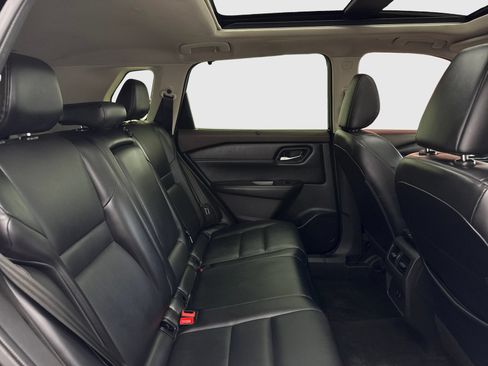 Used 2023 Nissan Rogue SV w/ SV Premium B Package FWD image 45