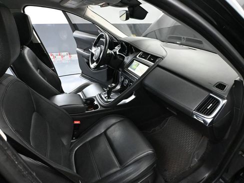 Used 2020 Jaguar E-PACE SE image 51