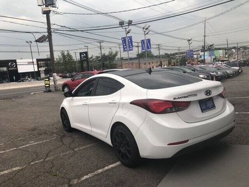 Used 2014 Hyundai Elantra SE image 7