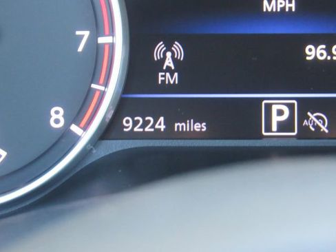 Used 2025 Nissan Sentra SV image 38